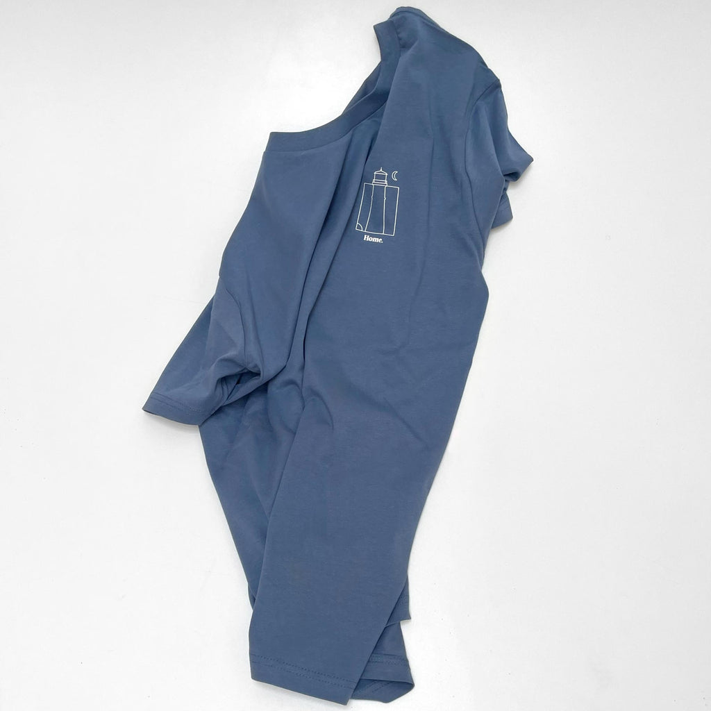 Home. Leuchtturm-Shirt